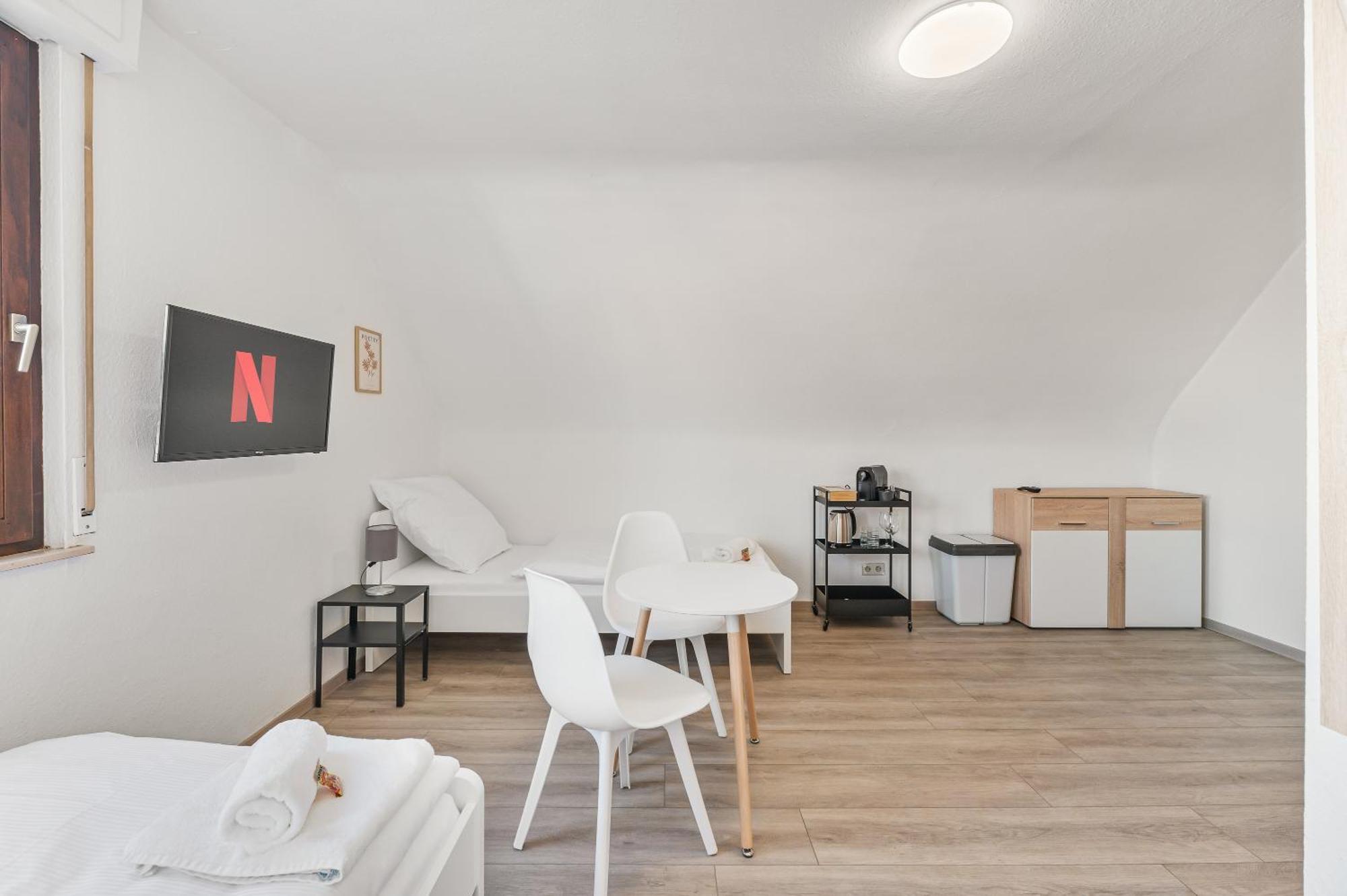 Home2Stay Apartmenthaus Heilbronn City Kitchen Parking Highspeed Wifi Washroom Exteriör bild